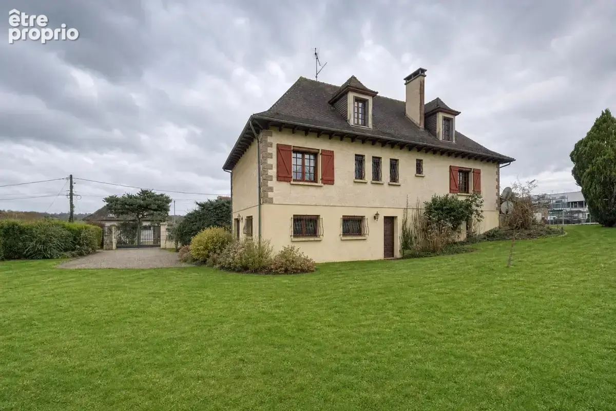 Maison de 186 m² avec jardin à Lubersac - photo 1