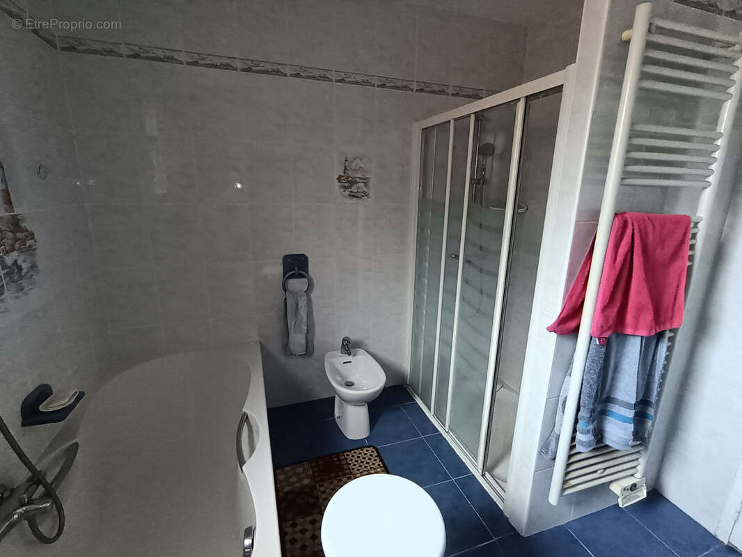 Maison à SAINT-PAIR-SUR-MER