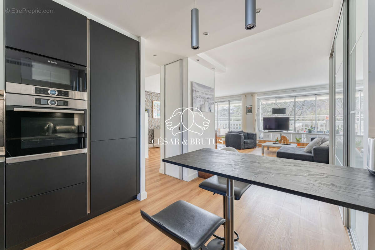 Appartement à SAINTE-FOY-LES-LYON