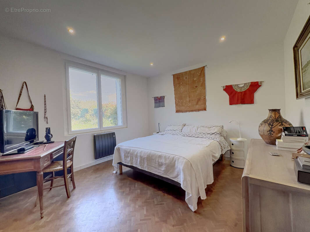 Maison à SIX-FOURS-LES-PLAGES