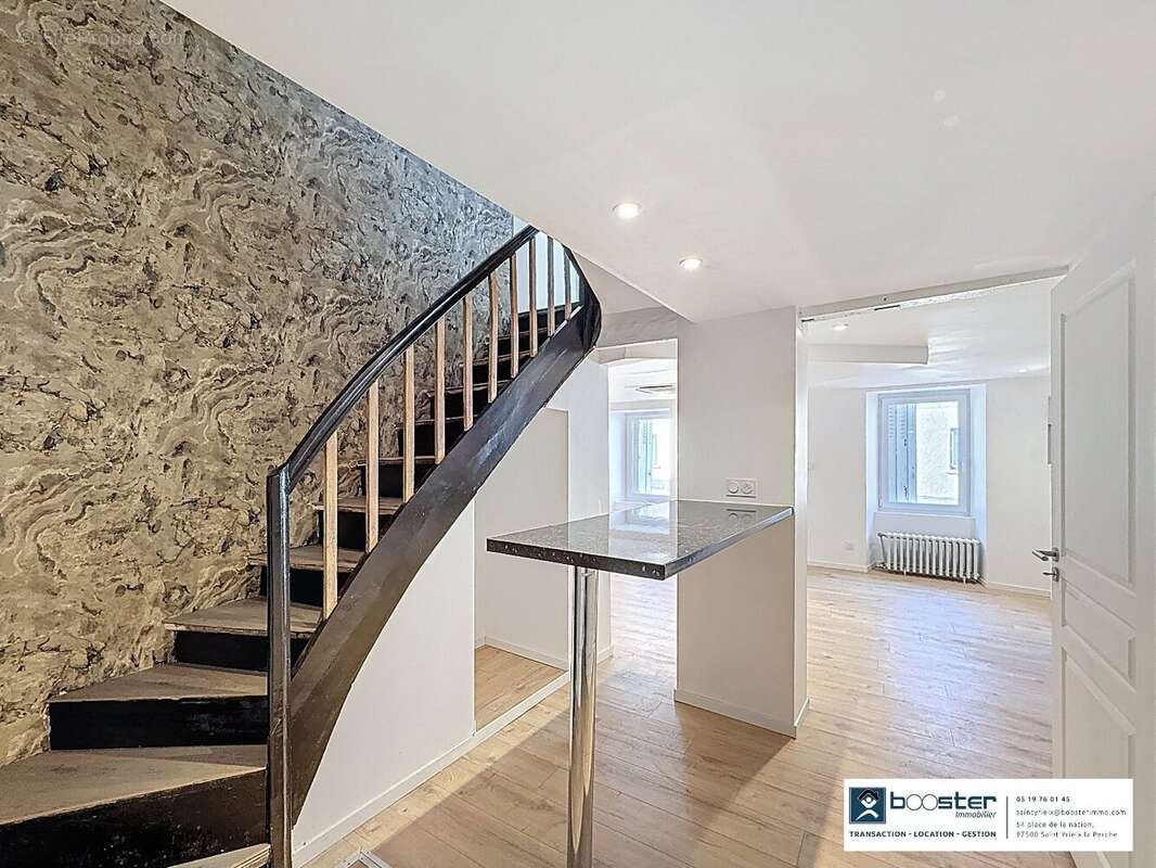 Maison à SAINT-YRIEIX-LA-PERCHE