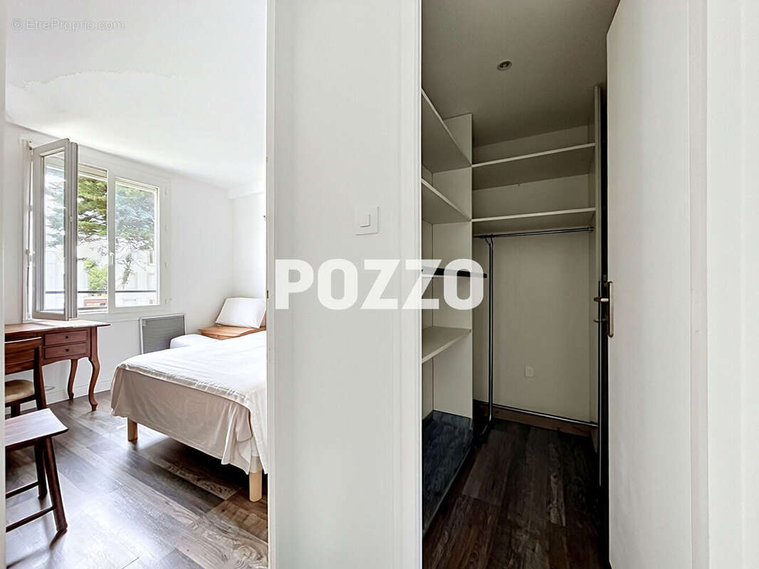 Appartement à DONVILLE-LES-BAINS