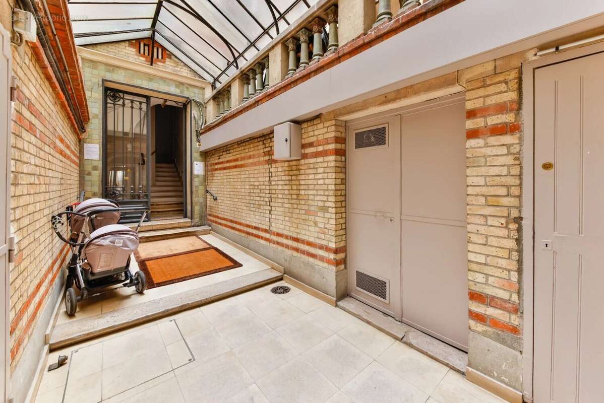 Appartement à PARIS-18E