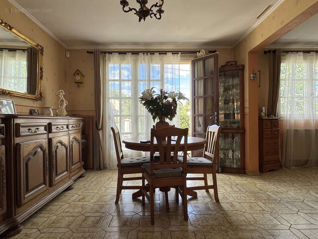 Maison à CHAMPIGNELLES