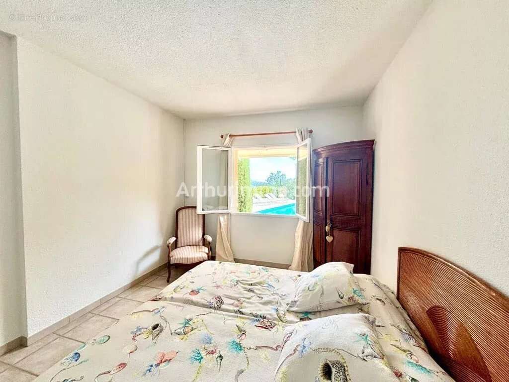 Maison à LES ISSAMBRES