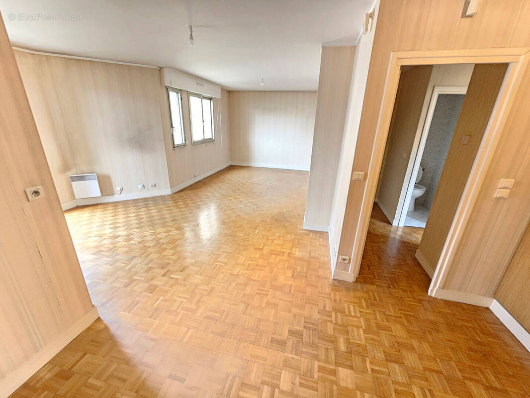 Appartement à NEUILLY-PLAISANCE