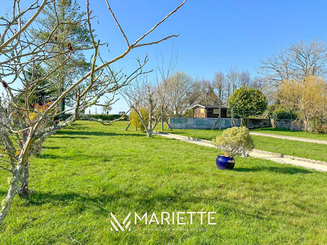 Maison à RIEC-SUR-BELON