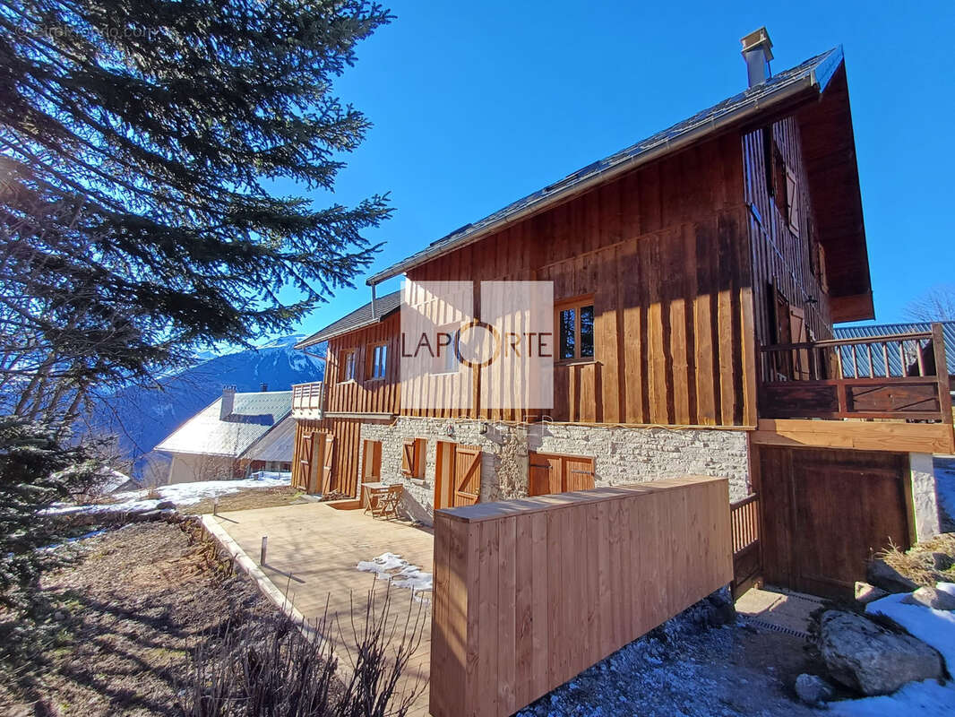 Maison à FONTCOUVERTE-LA-TOUSSUIRE