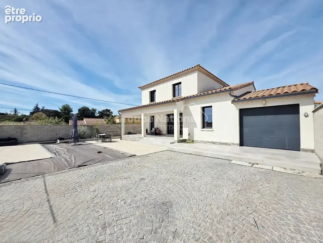 Maison 5 pièces de 142 m² avec piscine, garage et accès au canal ? Saint-Chamas (13250) - photo 2