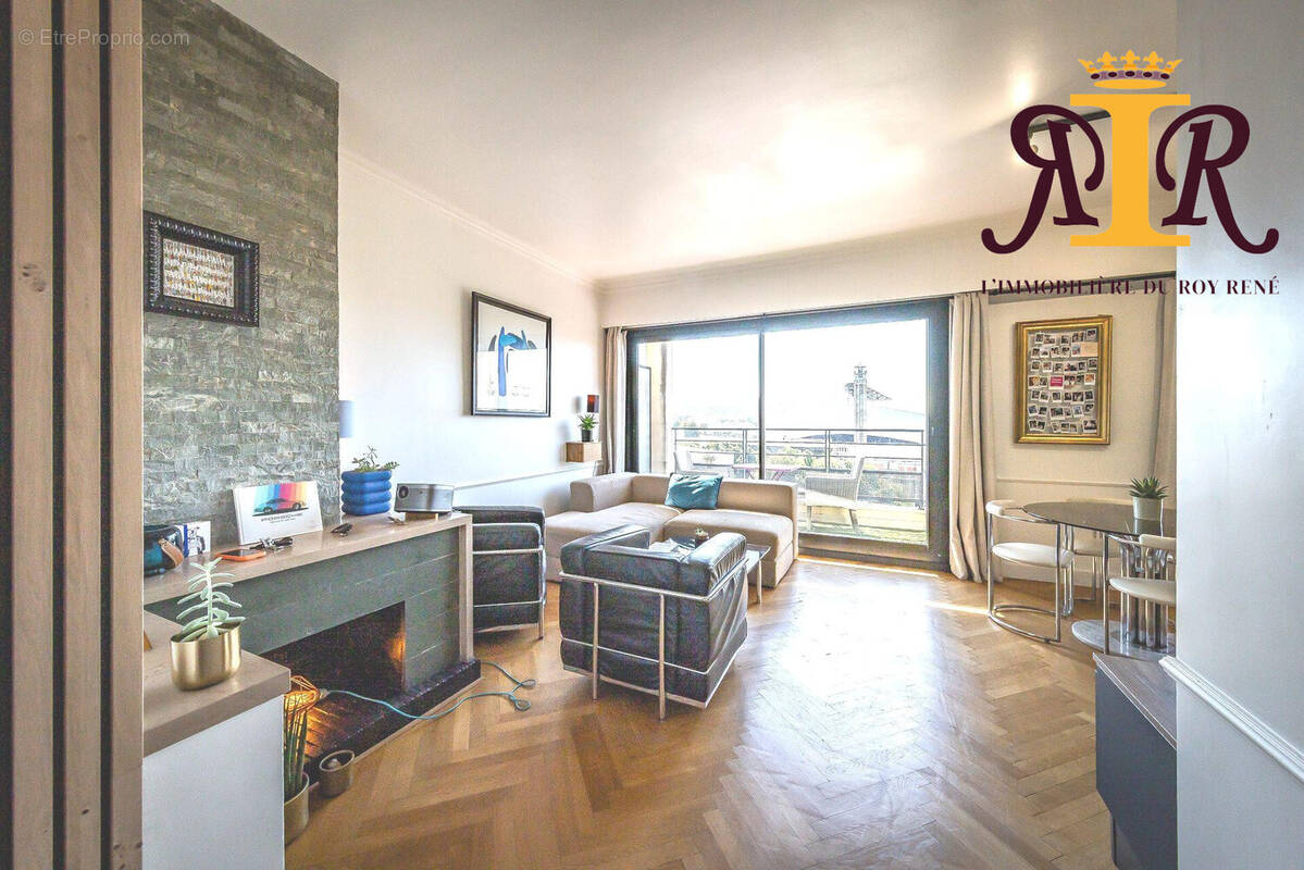 Appartement à MARSEILLE-8E