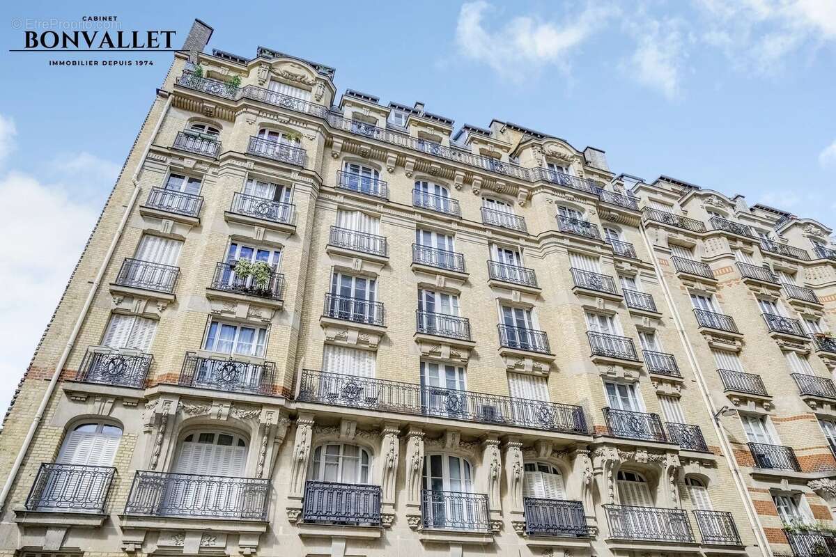 Appartement à PARIS-15E