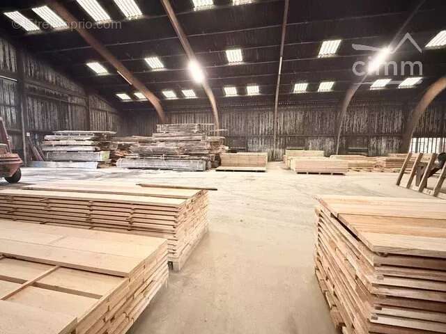 Commerce à BEAUMONT-VILLAGE