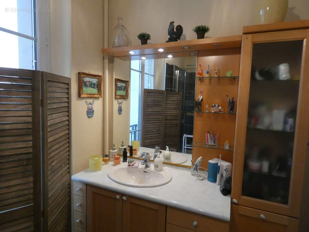 Appartement à NERIS-LES-BAINS