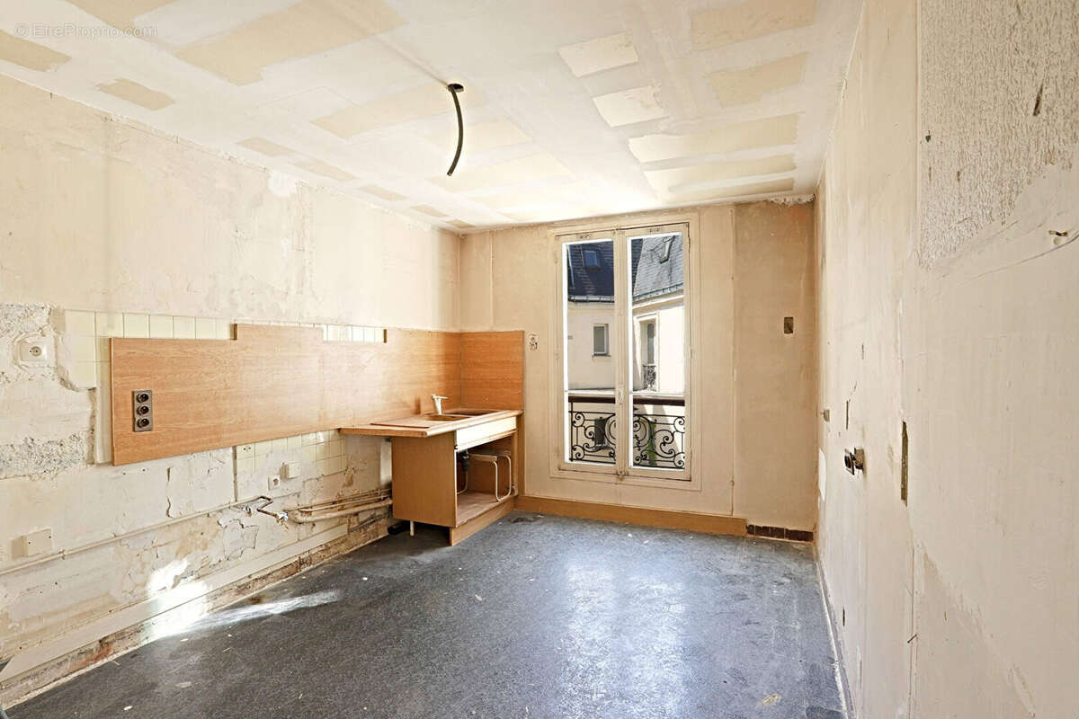 Etienne MARCEL - balcon - 2/3 Chambres - photo 13