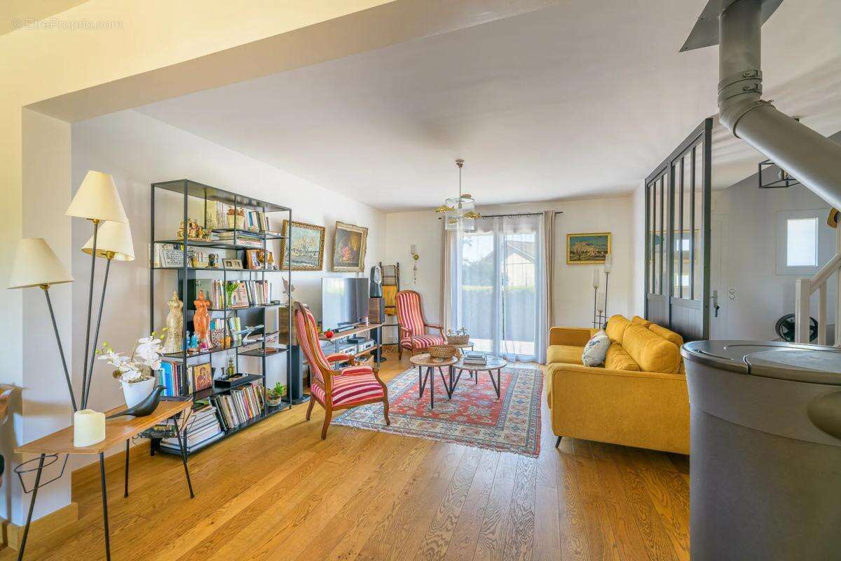 Maison de 7 pièces de 168 m² à Meslay - photo 4