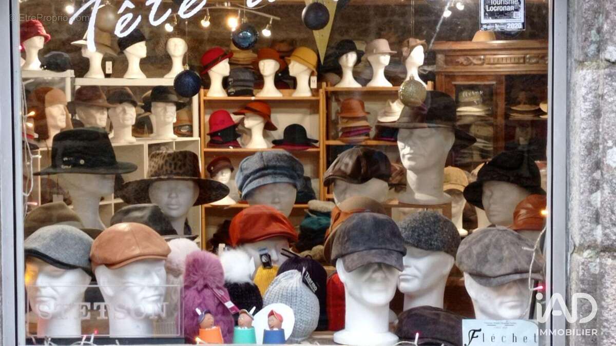 Photo 4 - Commerce à LOCRONAN