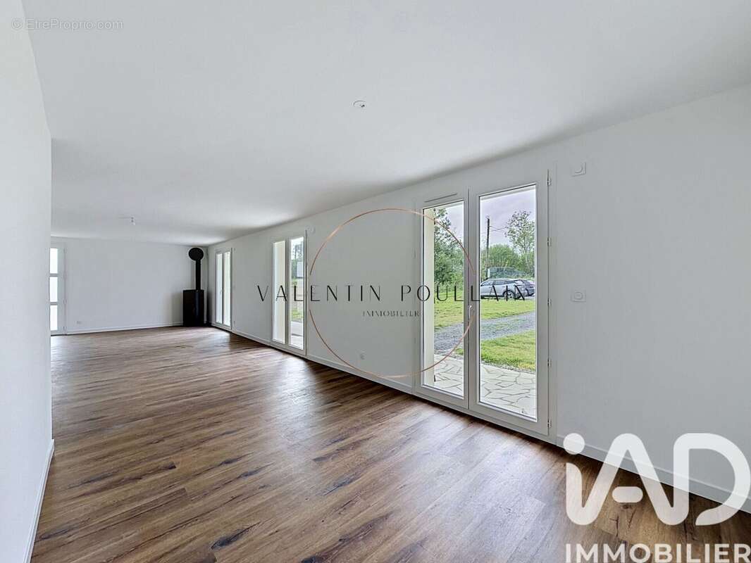 Maison 140 m² à Saint-Gilles  - photo 3
