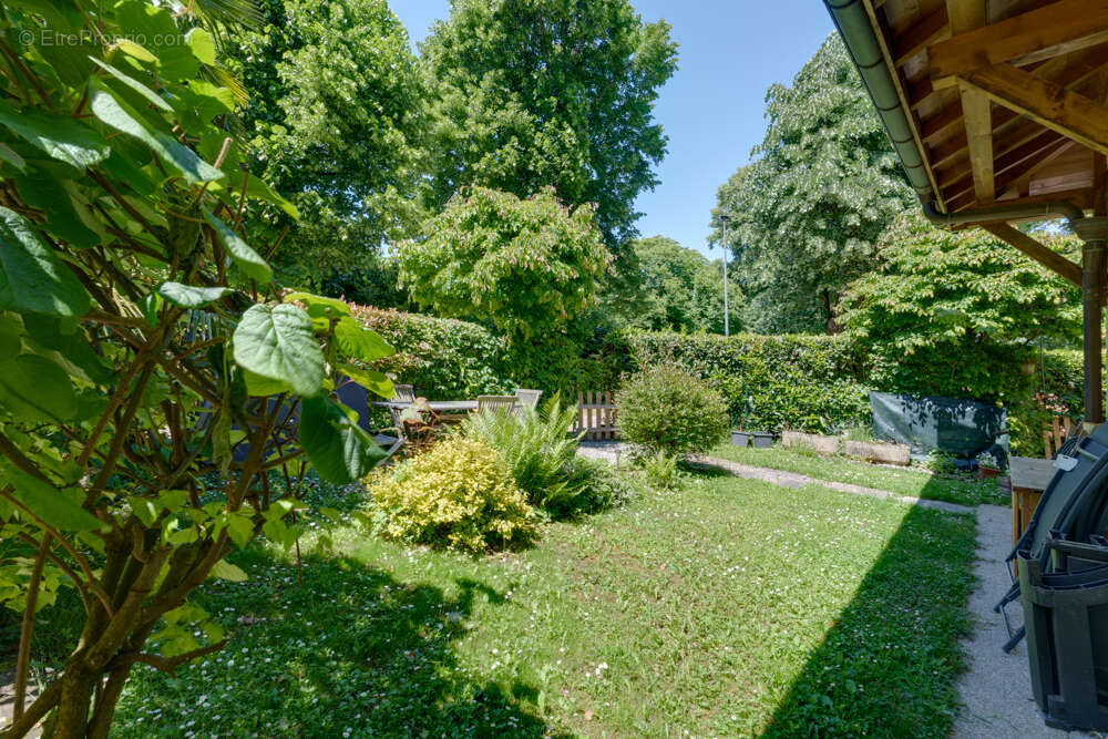 Appartement Evian Les Bains 4 pièces 98.18 m² en rez-de-jardin dans un secteur recherché - photo 5