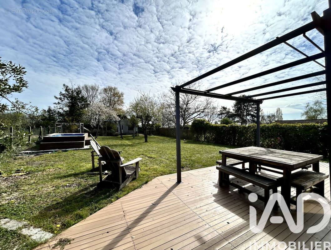 Photo 2 - Maison à ROCHECORBON