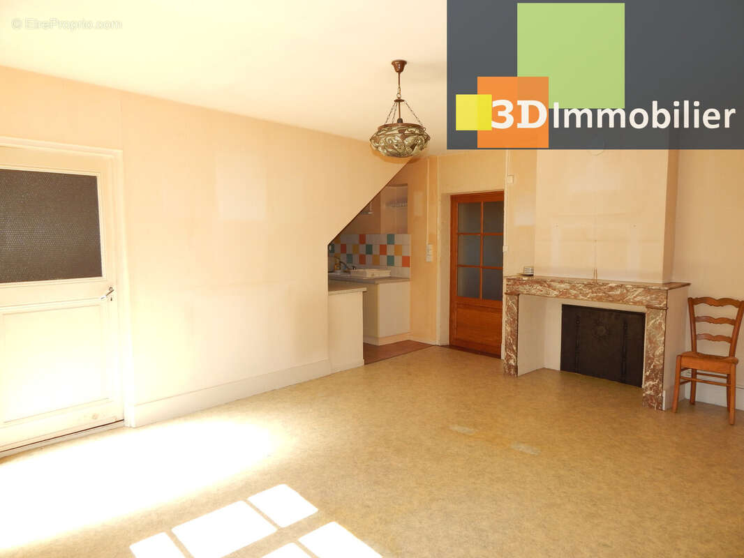 SÉJOUR 23.50 M² - Maison à LONS-LE-SAUNIER