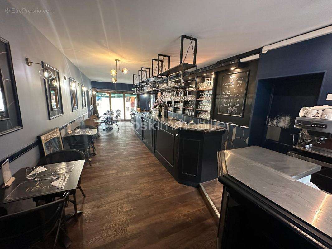 Commerce à LA CHARITE-SUR-LOIRE