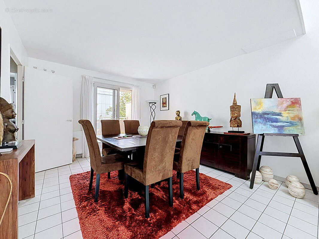 Appartement à NANTERRE
