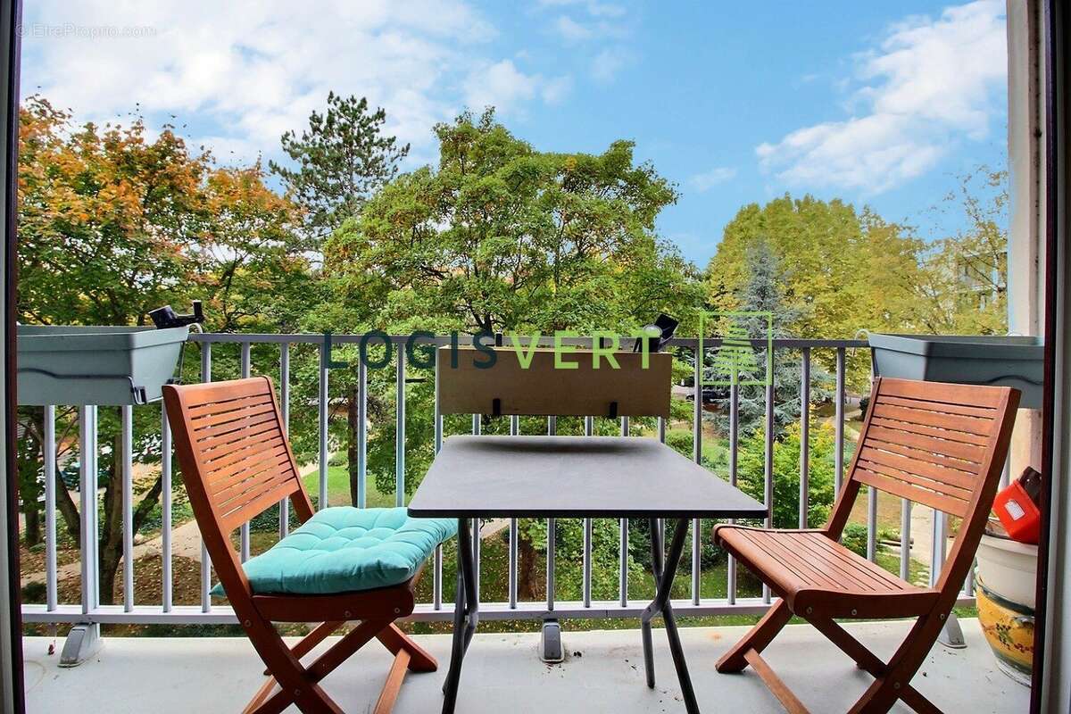 Appartement à BOURG-LA-REINE