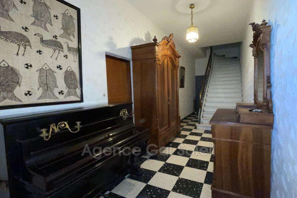 Maison à NISSAN-LEZ-ENSERUNE