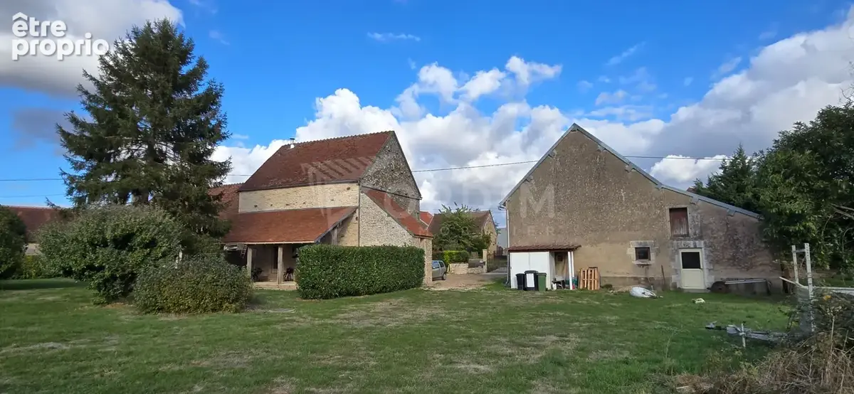 Ancienne longère en pierre rénovée - 182m² - photo 20