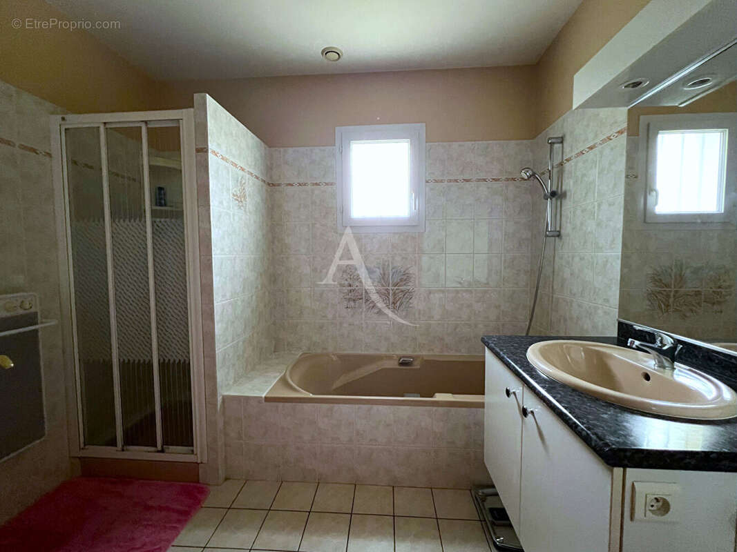 Maison à TALMONT-SAINT-HILAIRE