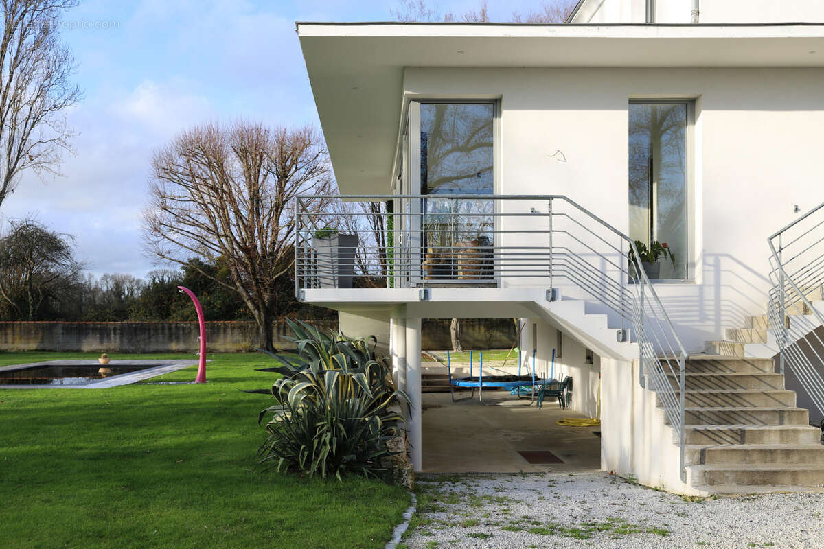 Maison à SAUJON