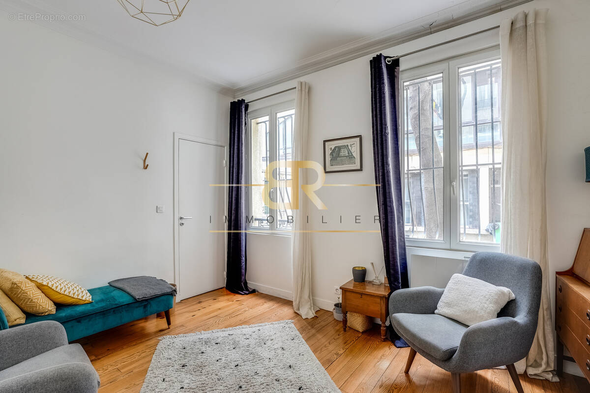 Appartement à PARIS-9E