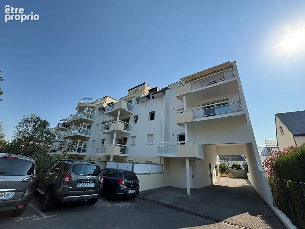 T.3 AURAY CENTRE VILLE avec ascenseur : 64 m2 avec garage et cave - photo 7