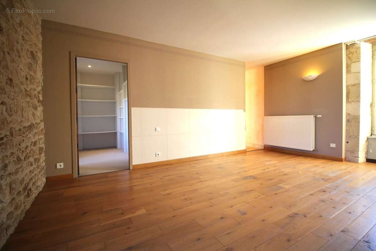 Maison à PUY-L'EVEQUE