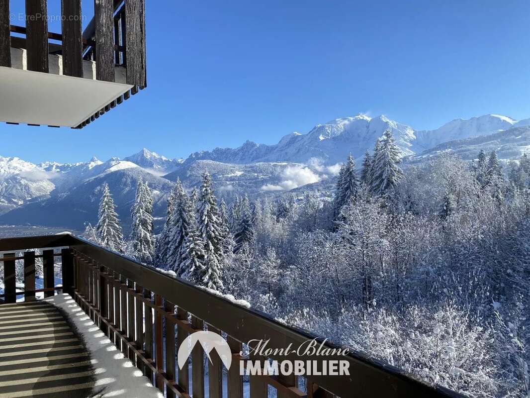 Appartement à COMBLOUX