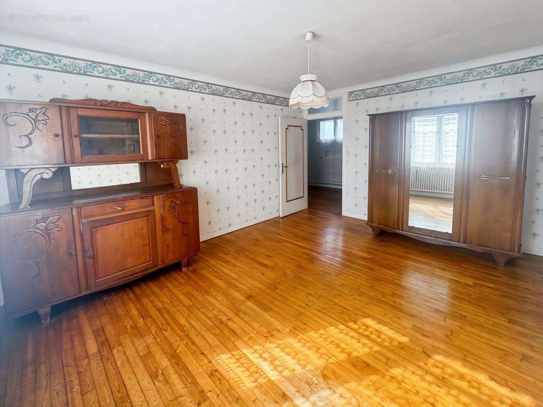 Maison à SAINT-AUBIN-DES-CHATEAUX