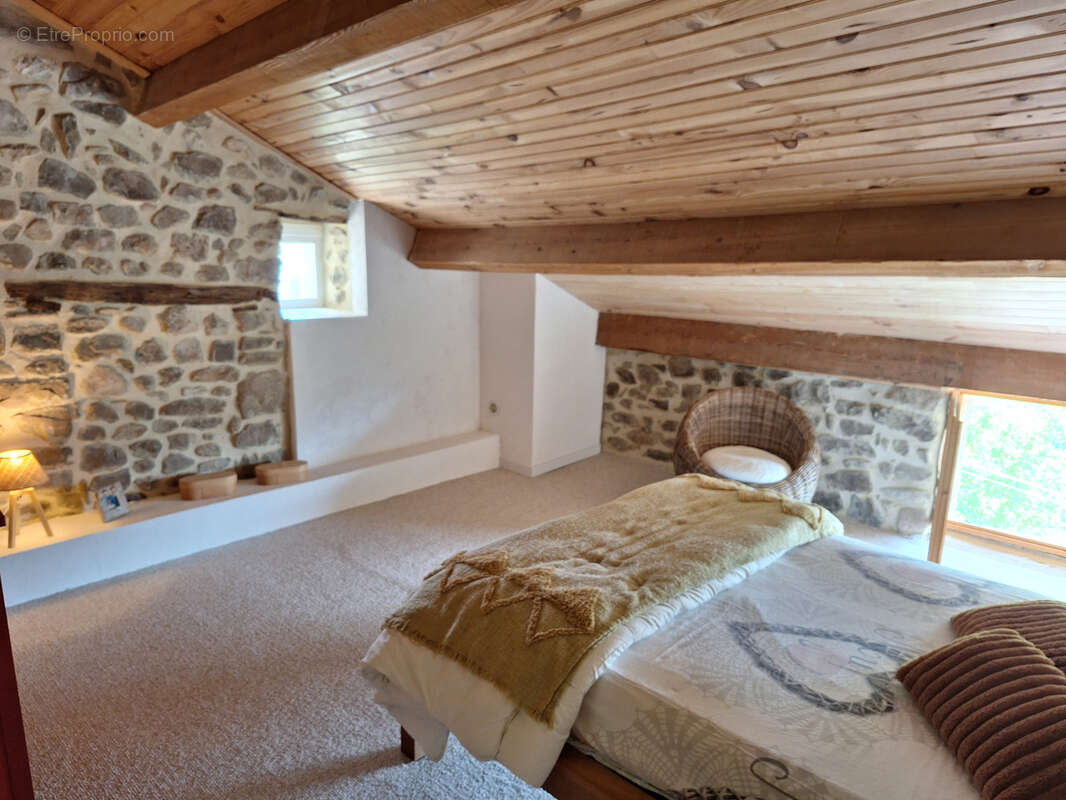 Maison à CHALENCON