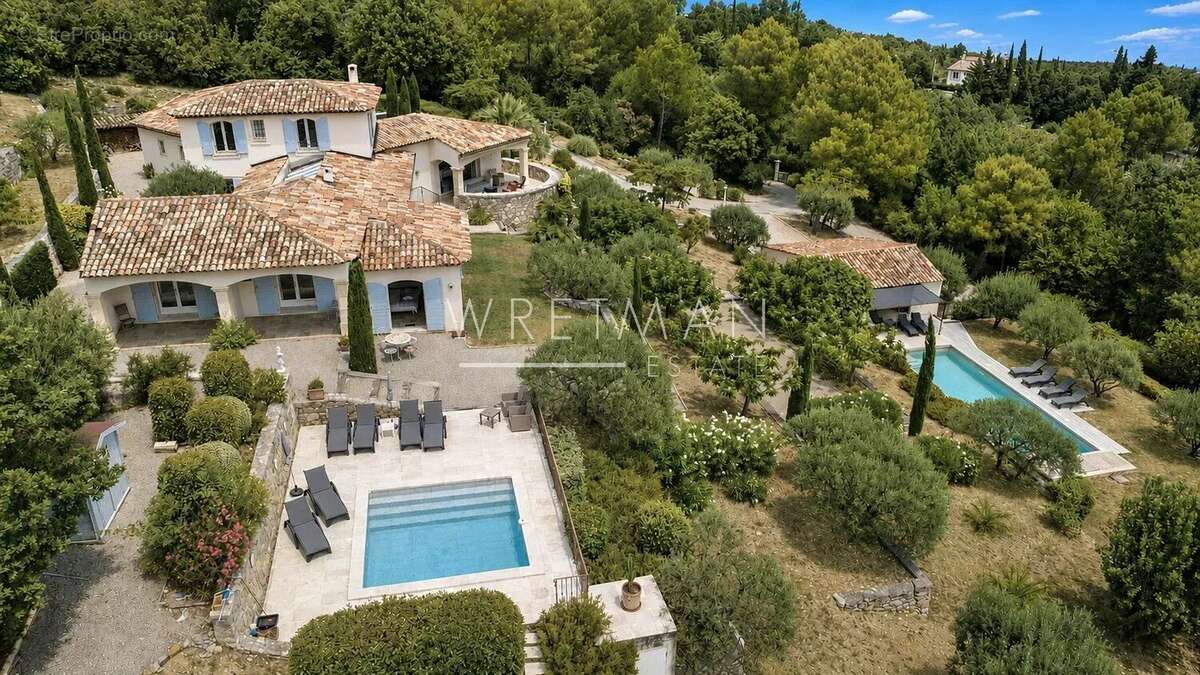 Domaine exceptionnel avec piscines et vue panoramique - Seillans - photo 2