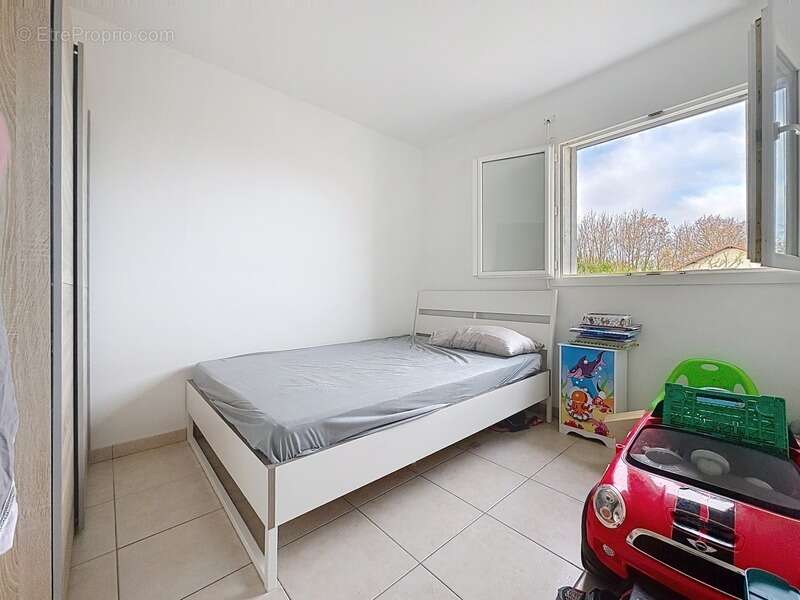 Appartement à VETRAZ-MONTHOUX