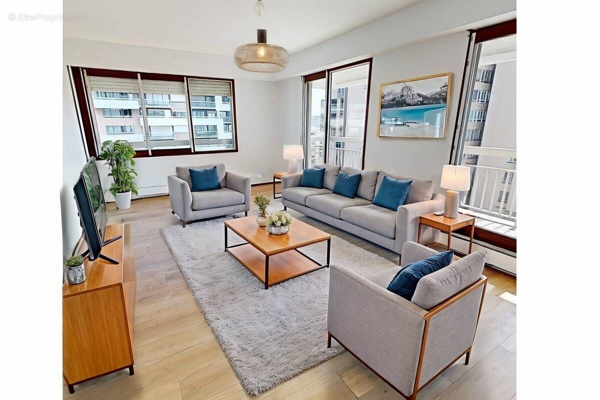 Appartement à PARIS-19E