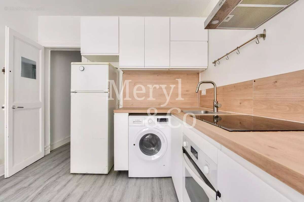 Appartement à PARIS-17E