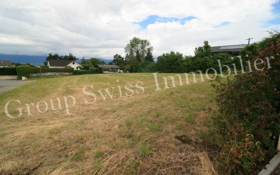 Terrain 700 m² à Messery  - photo 2
