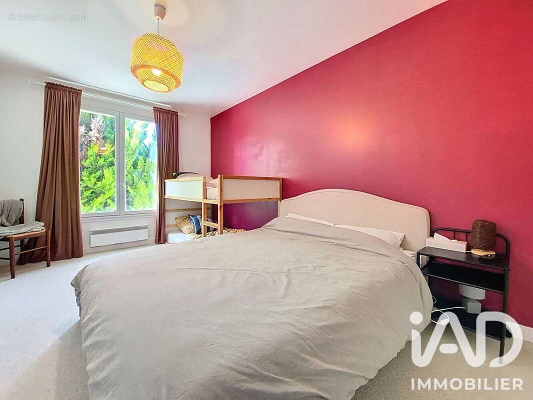 Maison 160 m² à Saint-Maurice-Sur-Aveyron  - photo 9