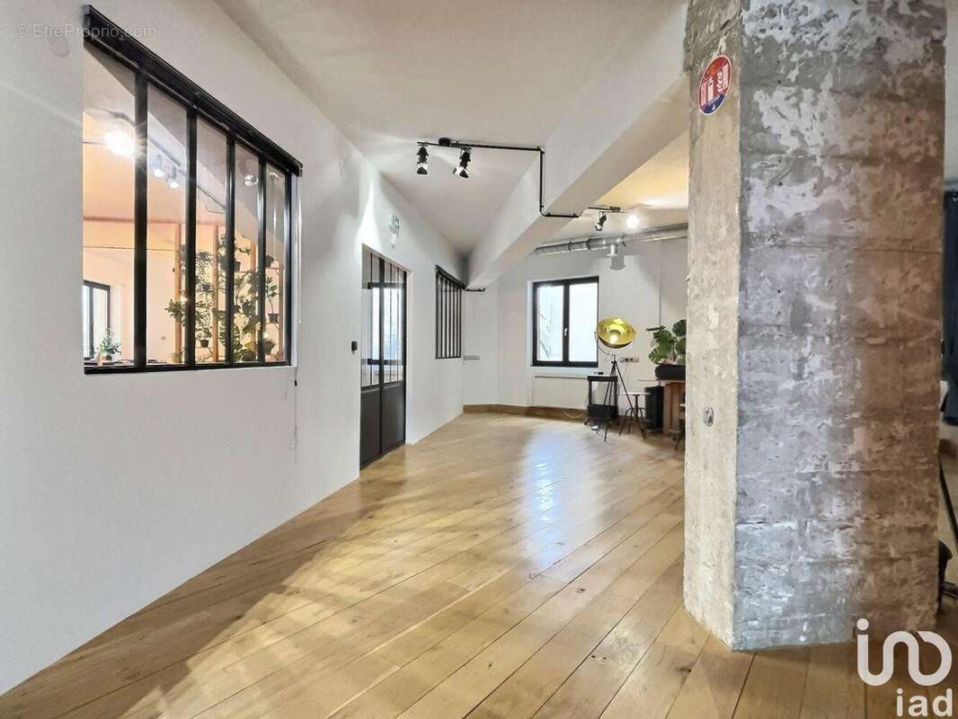 Photo 9 - Commerce à MULHOUSE