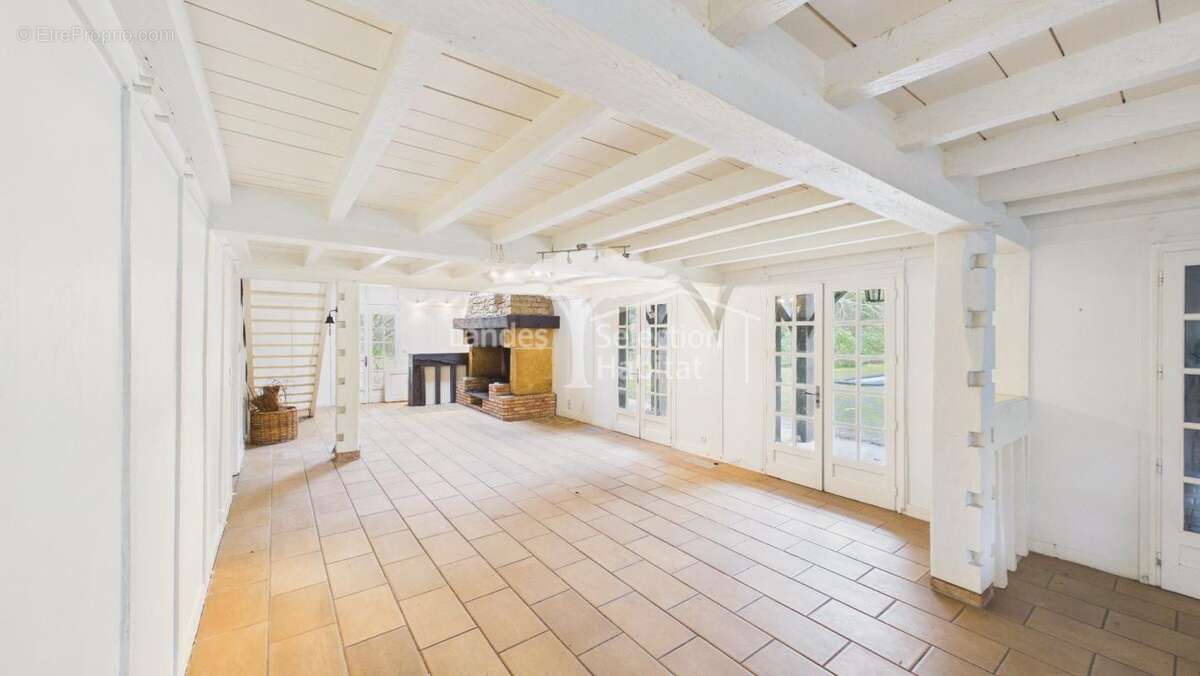 Maison à MAZEROLLES