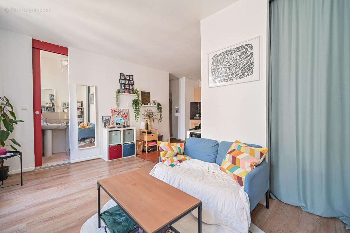 Appartement à PARIS-18E