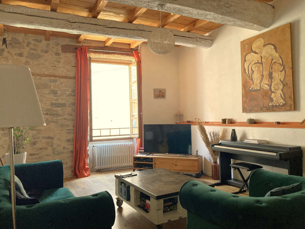 Maison à VIOLS-LE-FORT