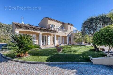 Maison à VILLEFRANCHE-SUR-MER