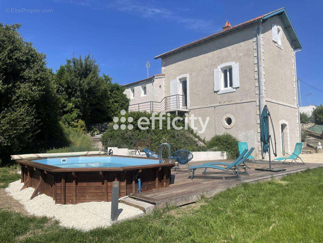 Maison 82 m² à Marennes  - photo 2