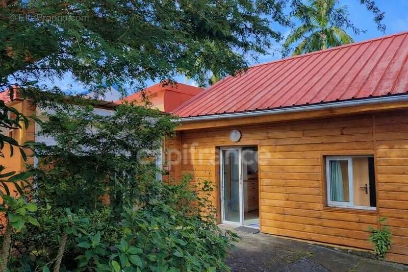 Maison à SAINTE-ROSE